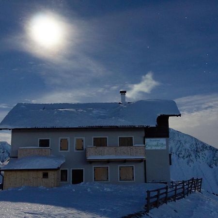 Enzianhuette Berggasthaus Сан-Леонардо-ін-Пассірія Екстер'єр фото